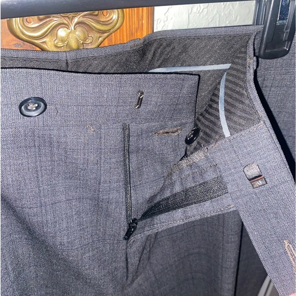 Men’s Liz Claiborne suit. Jacket is size 48R and pants are 36 waist x 32 long. - Picture 12 of 12